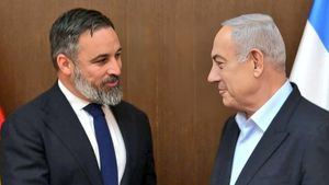 Debaten si Abascal cometió un delito contemplado en el Código Penal al reunirse con Netanyahu