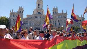 Manifestación republicana en Madrid, en vísperas del 10º aniversario de la coronación del rey Felipe VI
