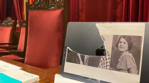 El presidente del Parlament balear expulsa a 2 diputadas socialistas por la foto de víctimas de la Guerra Civil