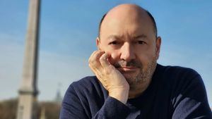 La Policía madrileña concede la Cruz al Mérito Profesional a Constantino Mediavilla