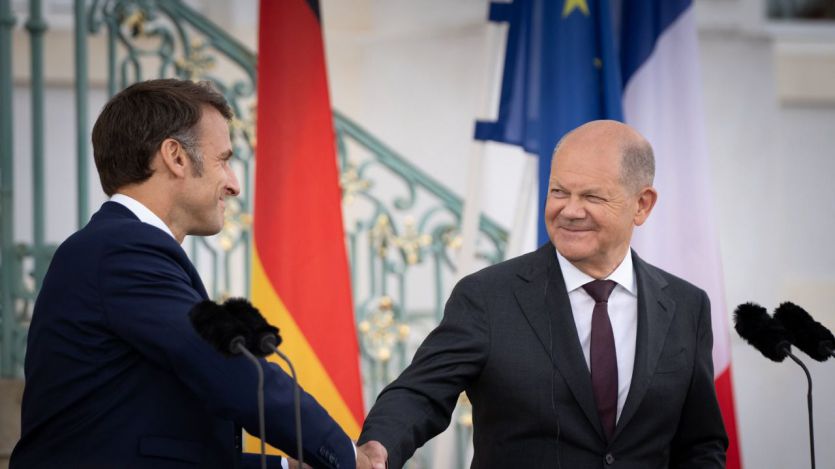 El presidente de Francia, Emmanuel Macron, y el canciller alemán, Olaf Scholz