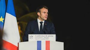 El Frente Popular y Macron se alían en más de 200 circunscripciones para parar a Le Pen en la segunda vuelta