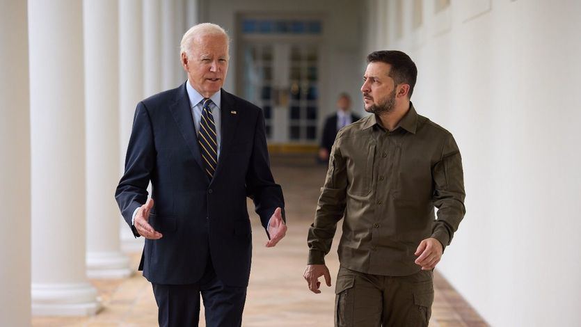 El presidente de Ucrania, Volodymyr Zelensky, con Joe Biden