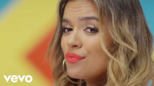 Llama a Karol G y a sus fans "petardas" y le llueven las críticas