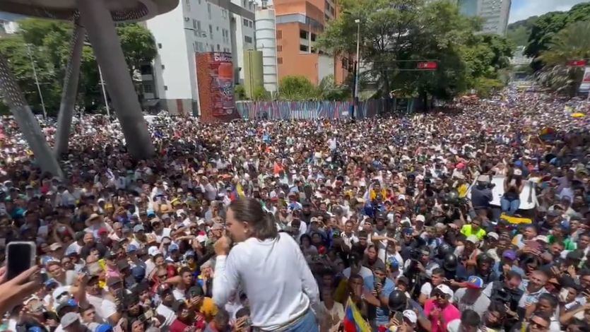 Corina en las manifestaciones de Venezuela