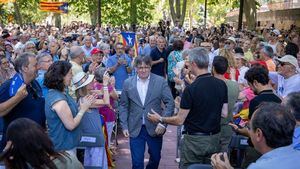 Puigdemont, de camino a Cataluña para asistir al Parlament