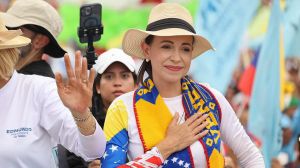 La oposición venezolana involucra al rey Felipe en su causa: una "Transición" como la española