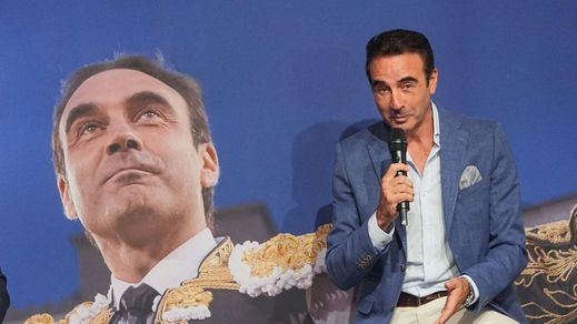 Enrique Ponce en uno de los actos en Las Ventas con motivo de su despedida.