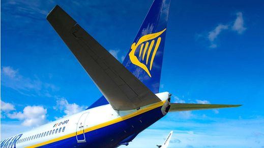 Adiós a las tarjetas de embarque impresas en Ryanair: en 2025 todo será digital