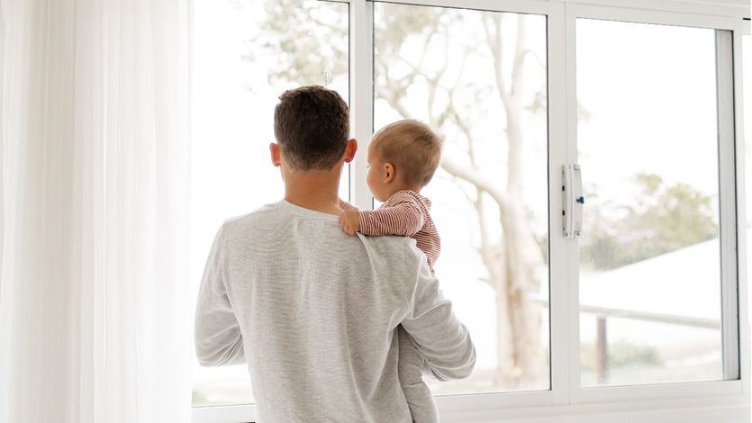 Un padre con su hijo