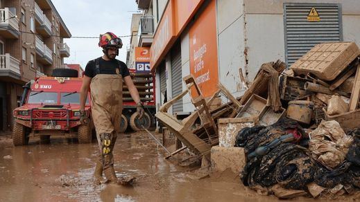 Trabajos de la UME en las inundaciones de Valencia