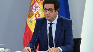 "Se piensa que es James Bond y es el Pequeño Nicolás segunda parte": el Gobierno critica a Aldama