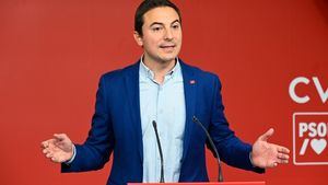 Lobato continuará como diputado socialista en la Asamblea a la espera de la llegada de la nueva ejecutiva