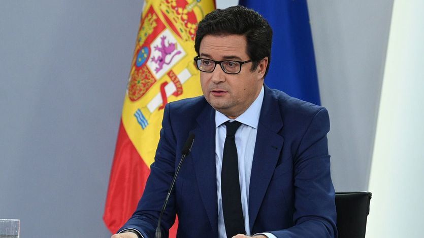 El ministro Óscar López