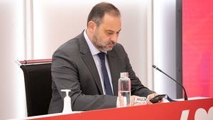 Ábalos recula y pide retrasar su declaración en el Supremo tras las nuevas acusaciones de Aldama
