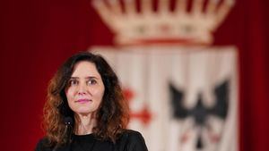 Ayuso acusa a Sánchez de "provocar violencia" al anunciar actos homenaje por la muerte de Franco