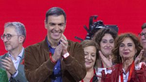 El PP ataca a Sánchez y el PSOE lo presenta como víctima: "Estamos contigo, sabemos que van a por ti"