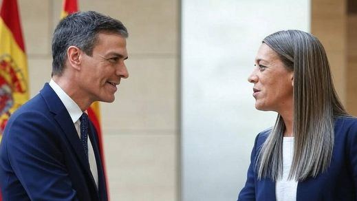 Pedro Sánchez, presidente del Gobierno y Miriam Nogueras, portavoz de Junts