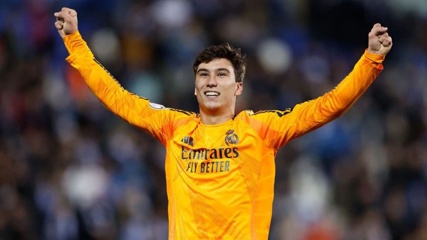 Gonzalo García celebra su gol de debut con el Madrid
