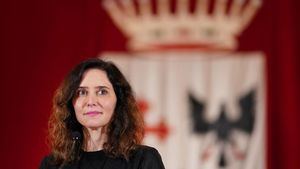 El Tribunal Constitucional admite el recurso de Ayuso contra el Gobierno por la sede de Sol