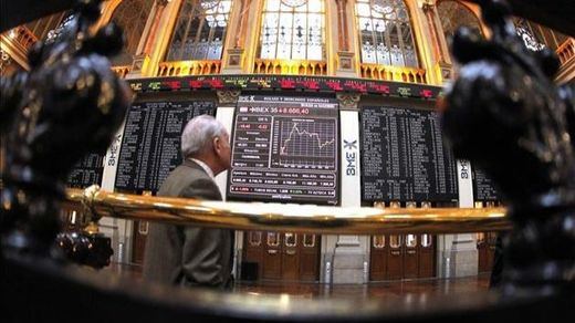 El Ibex rebota un 2,37% y consigue recuperar los 12.000 puntos