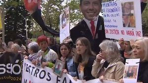 Los familiares de las víctimas señalan a Pradas: "Es una de las máximas responsables"