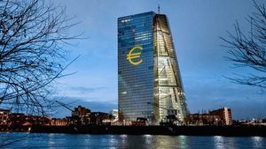 El Banco Central Europeo baja de nuevo tipos de interés, obligado por los aranceles de Trump