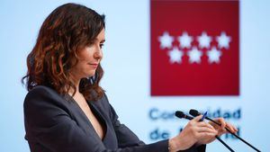 Ayuso pide a la OTAN que controle el gasto militar de España y que no se fíe de Sánchez