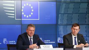 La Comisión Europea suaviza sus sanciones a Apple y Meta en plena guerra comercial con EEUU