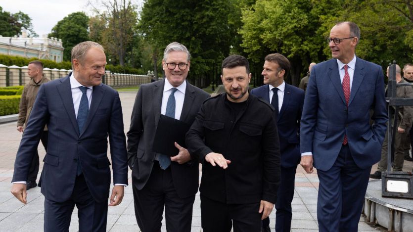 Volodymyr Zelensky, Macron, Friederich Merz, Keir Starmer y Donald Tusk