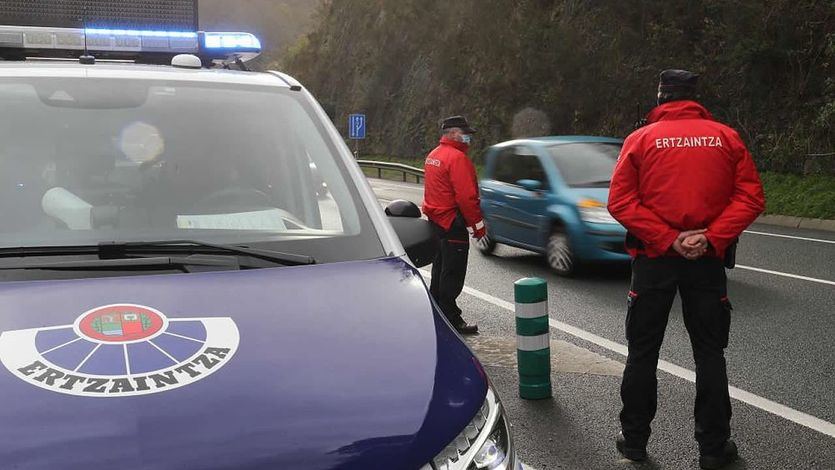 Agentes de la Ertzaintza