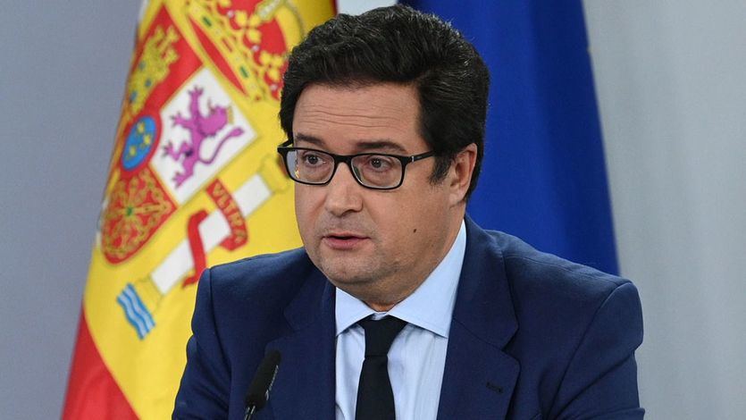 El ministro Óscar López