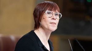 Sumar sigue desangrándose: pierde ahora a la diputada de Més-Compromís