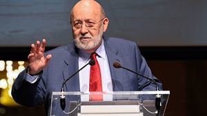 El Supremo desestima el recurso de Tezanos: 3.000 euros por no comunicar la encuesta sobre la carta de Sánchez