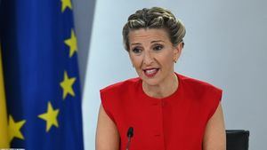 Yolanda Díaz respalda a Sánchez por su postura en la OTAN y el PP se jacta de su "marginación" en la cumbre