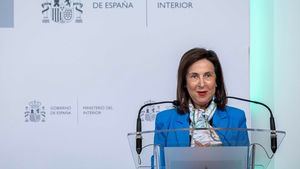 Robles dice que en la OTAN "no se firmó" el 5% del PIB, pero el PP cree que lo llevarán a cabo en el futuro
