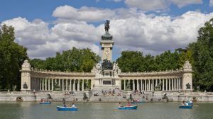El Ayuntamiento de Madrid cierra el parque del Retiro por motivos de seguridad