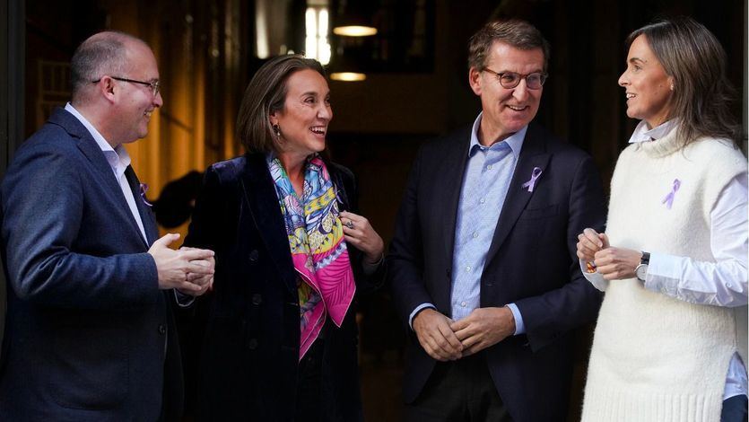 Feijóo con Cuca Gamarra, Carmen Fúnez y Miguel Tellado