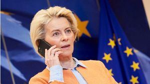Von der Leyen ve "imposible" cerrar un acuerdo sobre los aranceles con EEUU antes del 9 de julio