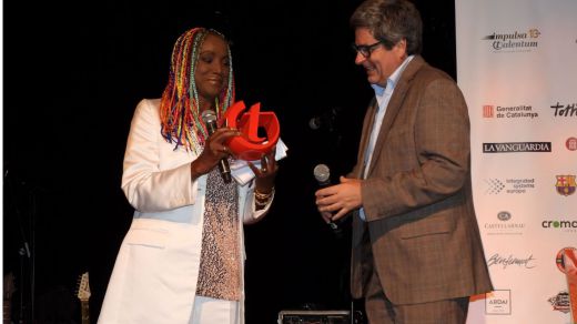 Lucrecia fue la protagonista galardonada en la gala anual de Impulso Talentum que se celebró en la sala Luz de Gas