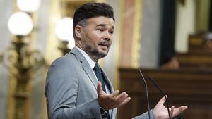 Rufián sorprendió en el Congreso siendo benévolo con Sánchez y defendiendo a Patxi López