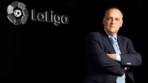 La Liga vuelve a dar la espalda al Real Madrid y no le concede retrasar su primer partido
