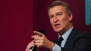 Feijóo condena toda violencia en Torre Pacheco pero señala por igual al Gobierno y a Vox