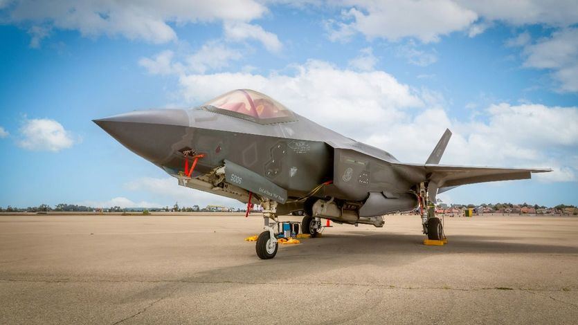 Un avión caza F-35