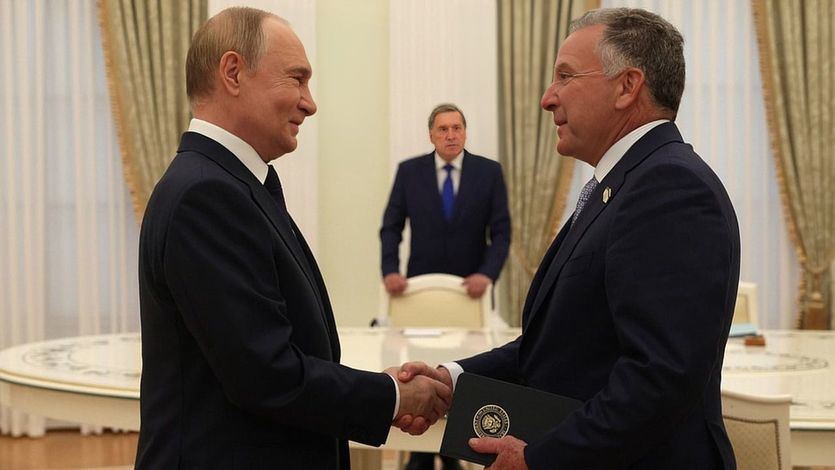 Vladimir Putin, con Steve Witkoff