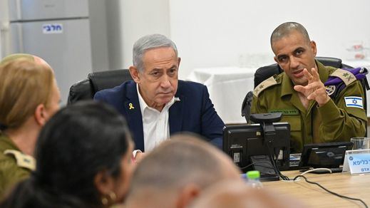 Netanyahu, en una reunión con el Ejército