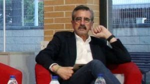 José María Ángel Batalla, a la derecha de la imagen