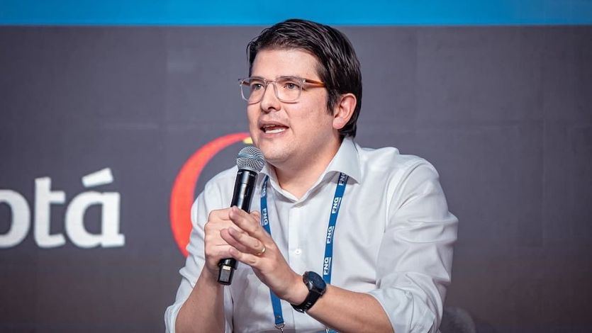 Miguel Uribe, en un mitin