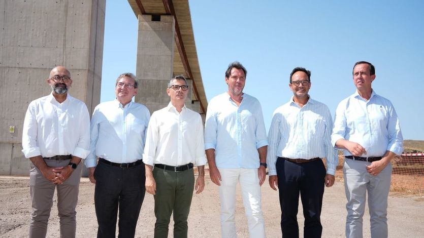 Félix Bolaños, ministro de Presidencia y Óscar Puente, ministro de Transportes en Almería