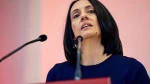 El PSOE critica al PP por los incendios "nunca están cuando se les necesita"